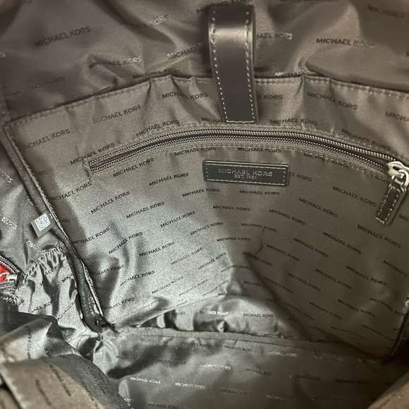 BRAND NEW, NEVER WORN. Michael Kors backpack - Picture 2 of 5